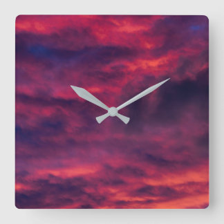 Horloge Carrée août rouge