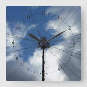 Horloge Carrée au milieu