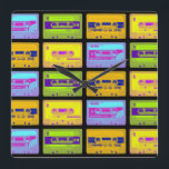 Horloge Carrée Bandes de cassettes Pop Art Retro 80s<br><div class="desc">Dans les années 80, tout le monde portait un casque et écoutait sa musique sur un lecteur de cassette portable. Insérez votre cassette et vous avez eu de la musique n'importe où, jusqu'à ce que Side A arrive à sa fin et que la bande devait être retournée à Side B....</div>
