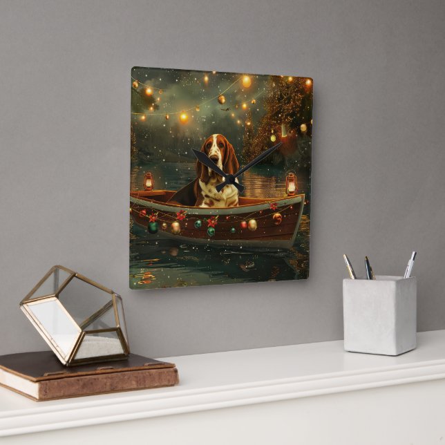 Horloge Carrée Basset Hound Noël Festive Voyage (Bureau)