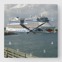 Bateau de sourire dans la Manche
