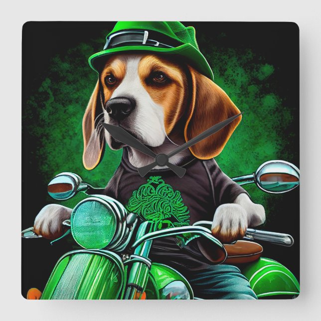 Horloge Carrée Beagle Chien conduisant vélo St. Patrick's Day (Recto)