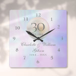 Horloge Carrée Beau Pearl 30e anniversaire de Mariage<br><div class="desc">Doté d'une belle perle,  ce 30ème anniversaire mariage chic peut être personnalisé avec vos informations spéciales d'anniversaire perle sur un arrière - plan perle. Conçu par Thisisnotme©</div>