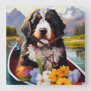 Horloge Carrée Bernedoodle sur une pagaie : Une aventure panorami