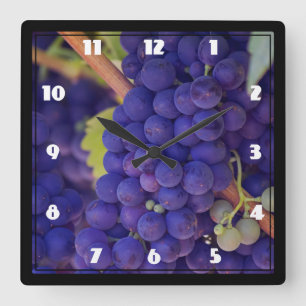 Horloge Carrée Big Bunch of Juicy Purple Grapes