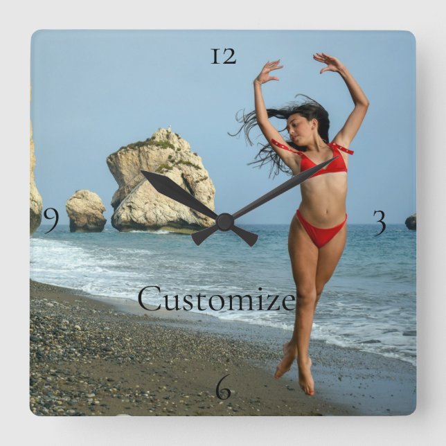 Horloge Carrée Bikini Model Dancing Thunder_Cove (Recto)