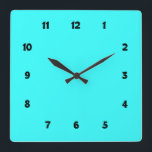 Horloge Carrée Bleu électrique avec chiffres<br><div class="desc">Horloge murale bleue électrique minimale avec des chiffres dans une police de dessin animé.</div>