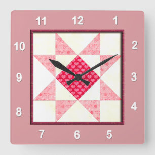 Horloge Carrée Bloc de quilt love en rose