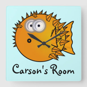 Horloge Carrée Blowfish mignon de bande dessinée