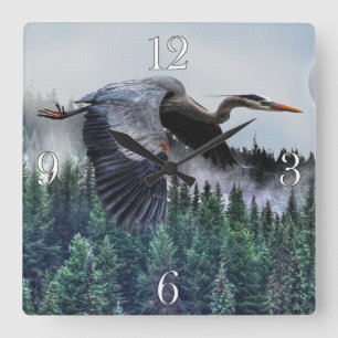 Horloge Carrée Blue Heron & Misty Forest Wildlife