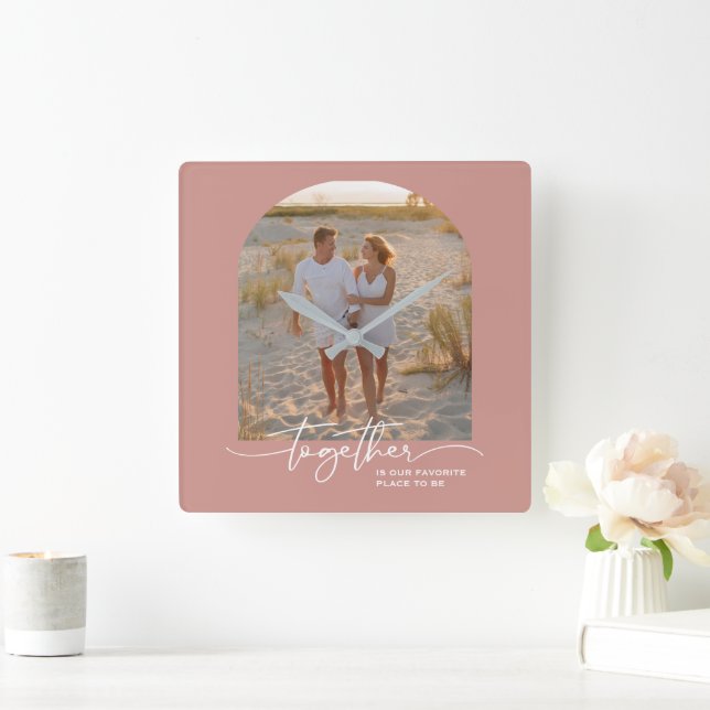 Horloge Carrée Blush Pink Together Typography Couple Valentine (Maison)