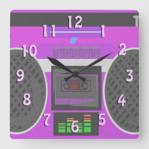Horloge Carrée Boombox violette 800