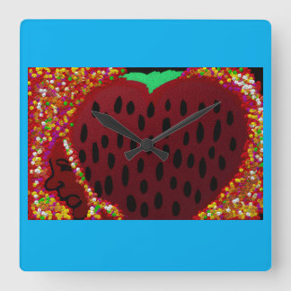 Horloge Carrée Bouquet de cœur aux fraises