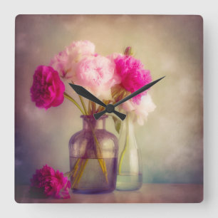 Horloge Carrée Bouquet de pivoines vintages dans les vases de ver