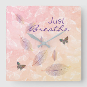 Horloge Carrée Breathe Feuille Butterflies Pastel