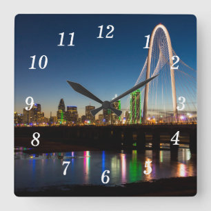 Horloge Carrée Cadran mural de l'aube de la skyline de Dallas