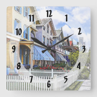 Horloge Carrée Cape May NJ - Rue victorienne colorée