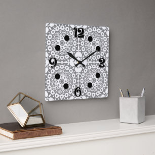 Horloge Carrée Carrés blancs dentés sur un arrière - plan gris cl