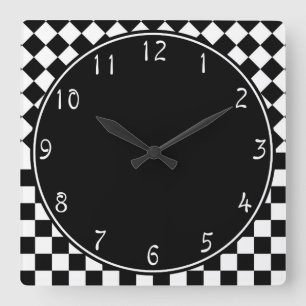 Horloge Carrée Checkerboard de Stylish Black White Half Diamond