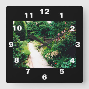 Horloge Carrée Chemin du jardin