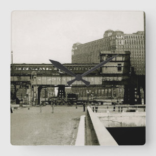 HORLOGE CARRÉE CHICAGO MERCHANDISE MART TROLLEY TRAIN COULEUR D'E