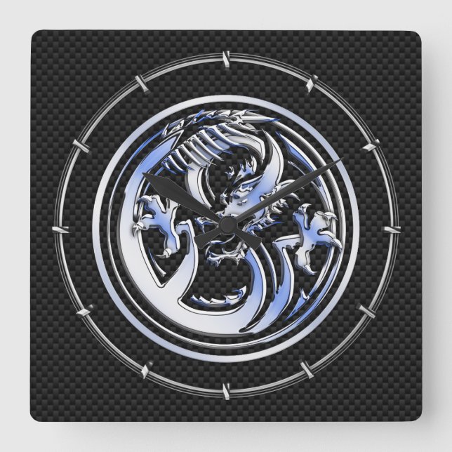 Horloge Carrée Chrome style Dragon badge on Carbon Fiber Print (Recto)
