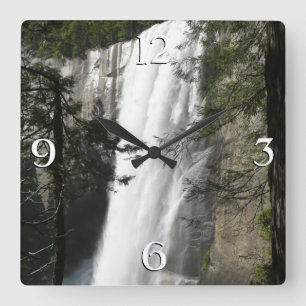 Horloge Carrée Chute de Vernal III dans le parc national de Yosem