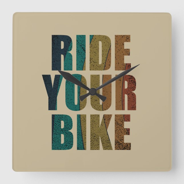 Horloge Carrée Citation de VTT motivationnelle - Cyclisme drôle (Recto)