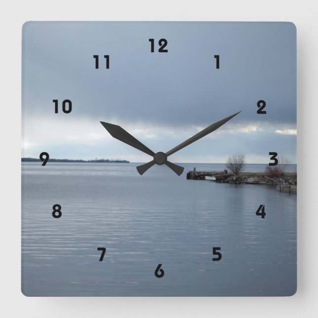 Horloge Carrée cloudy lake water (Recto)