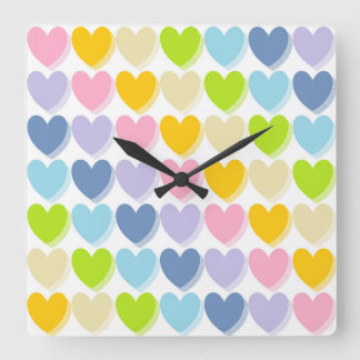 Horloge Carrée Coeurs Arc-en-ciel Pastel Ombragé
