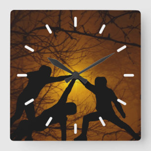Horloge Carrée Combattants d'épée