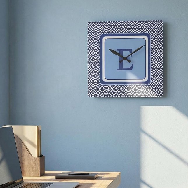 Horloge Carrée Conception de monogramme à chevron géométrique mar (Créateur téléchargé)
