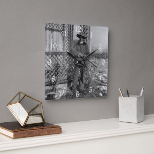 Horloge Carrée Cowboy sur une ferme du Vieux Ouest canadien