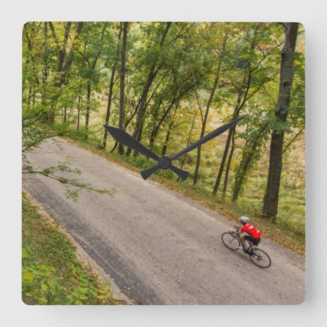 Horloge Carrée Cyclisme Sur Route Rurale (Recto)
