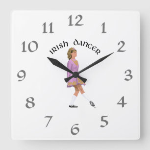 Horloge Carrée Danseur irlandais de chaussure molle dans le rose