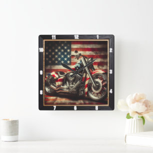 Horloge Carrée Drapeau américain de moto patriotique