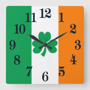 Horloge Carrée Drapeau de shamrock de l'Irlande