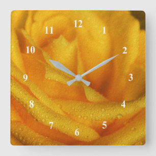 Horloge Carrée Droplets d'eau sur Elegant Rose Jaune