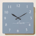 Horloge Carrée Dusty Blue Modern Script élégant Nom du monogramme<br><div class="desc">Dusty Blue Script Monogram Clock. This makes the perfect sweet 16 birthday,  wedding,  bridal shower,  anniversary,  baby shower or bachelorette party gift for someone that loves glam luxury and chic styles.</div>
