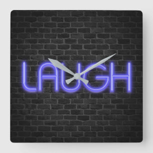 Horloge Carrée ÉCLATER le texte en néon sur la brique
