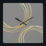 Horloge Carrée élégant moderne faux or cercles géométriques<br><div class="desc">Design minimaliste,  moderne et élégant représentant des cercles faux or et arrière - plan gris.</div>