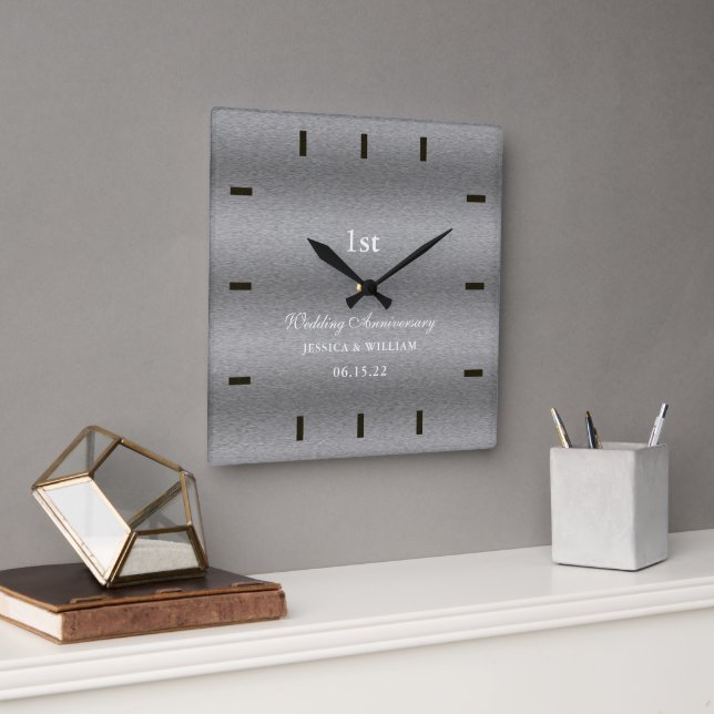 Horloge Carrée Élégant Script Argent Mariage Anniversaire Gardien (Bureau)