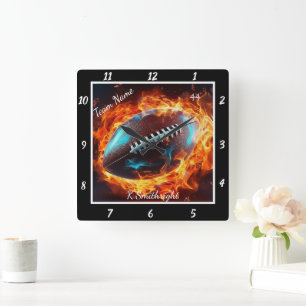 Horloge Carrée Équipe de sport de football enflammé 