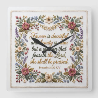 Horloge Carrée Femme qui craint le Seigneur faux broderie
