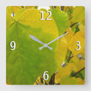 Horloge Carrée Feuilles de redbud jaunes et vertes