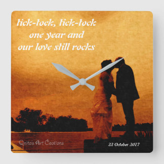 Horloge Carrée First year wedding anniversary keepsake