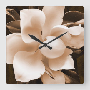 Horloge Carrée Fleur blanche Magnolia Sepia Arrière - plan noir