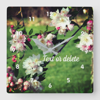 Horloge Carrée Fleurs roses et blanches de printemps