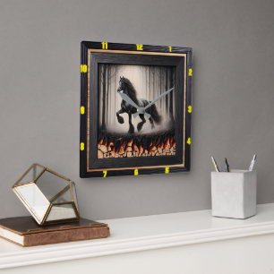 Horloge Carrée Forest Gallop : Charred Wood Friesian personnalisé