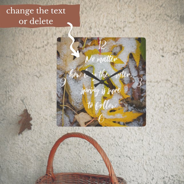 Horloge Carrée Forêt de novembre : feuilles jaunes sous la neige (Créateur téléchargé)